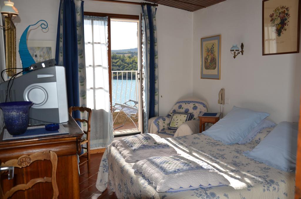 Auberge Du Lac Bauduen Rom bilde