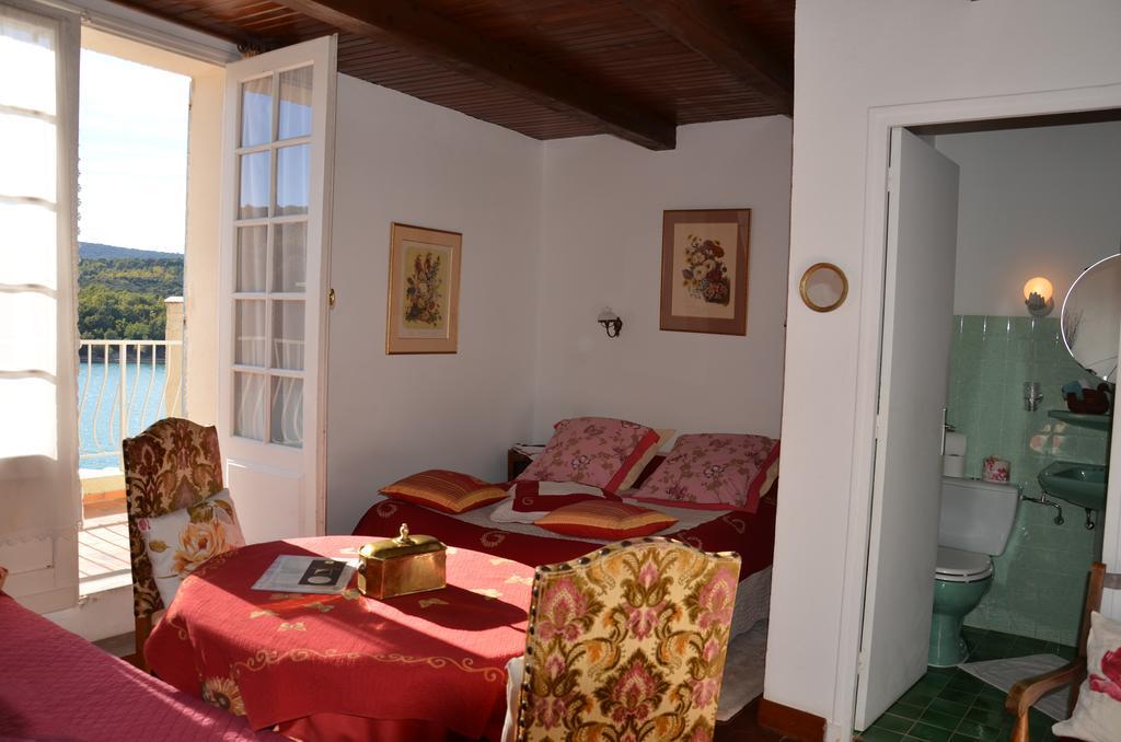Auberge Du Lac Bauduen Rom bilde